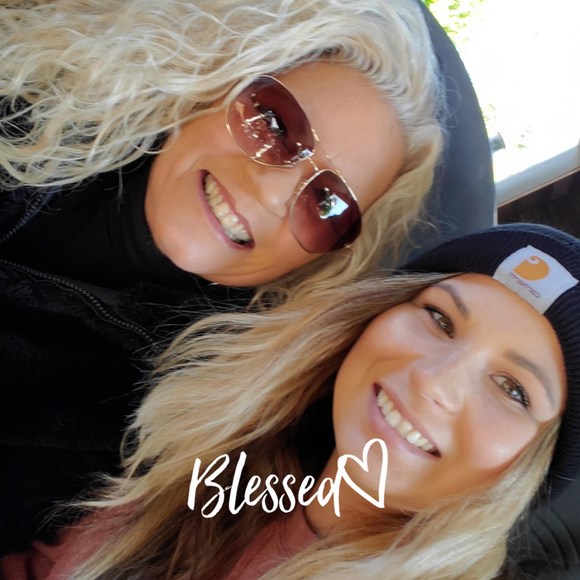 Meet your Posher, Rhonda - Picture 1 of 1